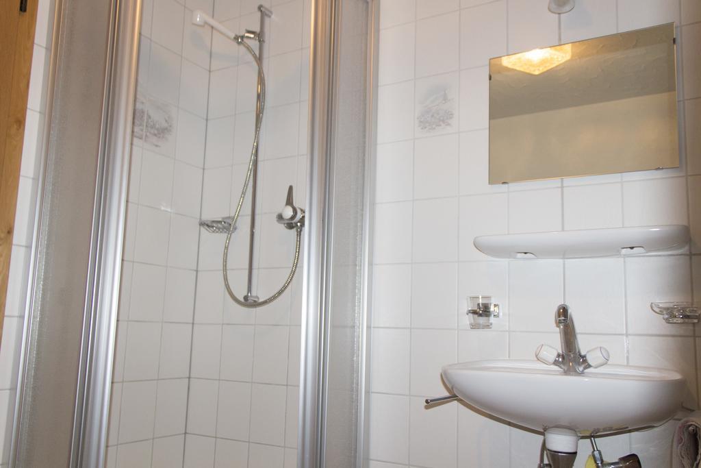 Apartment Etzel Saas-Fee Room photo